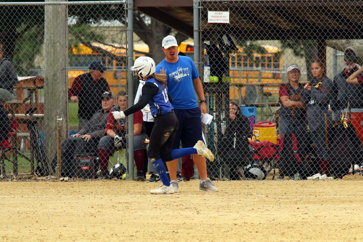 Centennial District Softball (32).jpg
